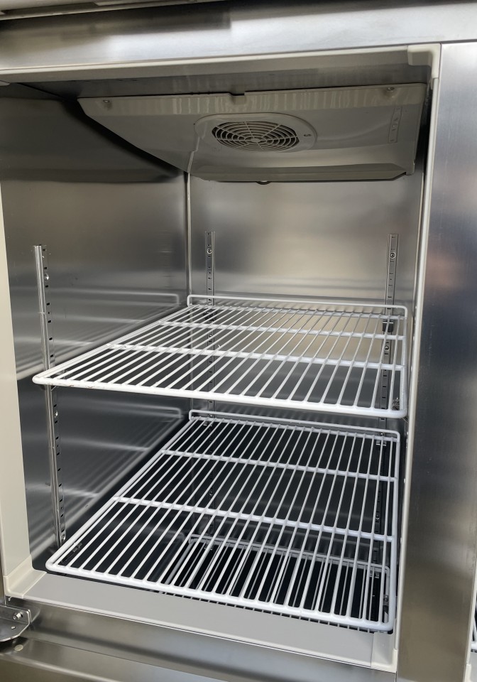 縦型冷凍冷蔵庫￥298,000(税込）の写真