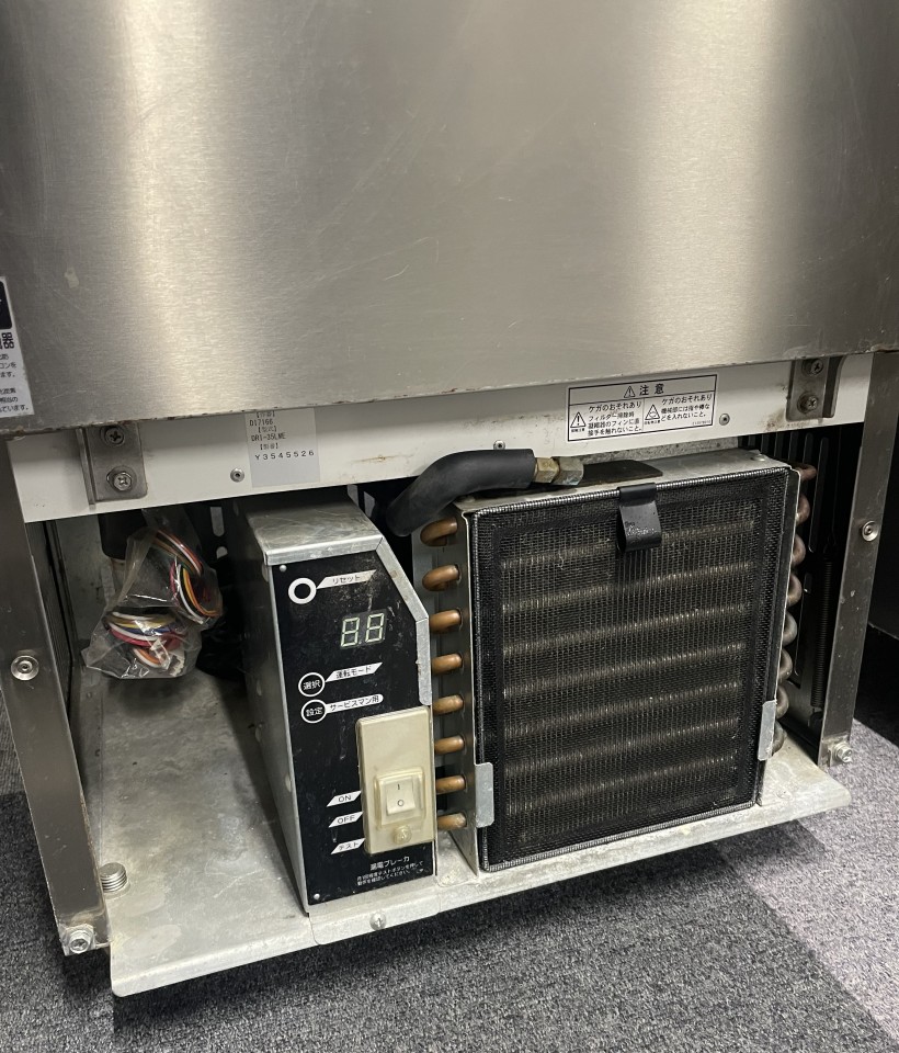 35KG 製氷機 ¥250,000(税込)の写真