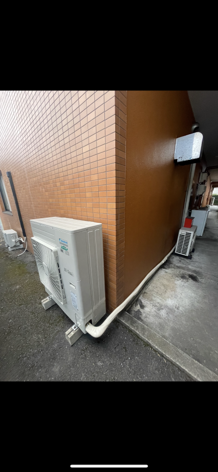 エアコン入替の写真