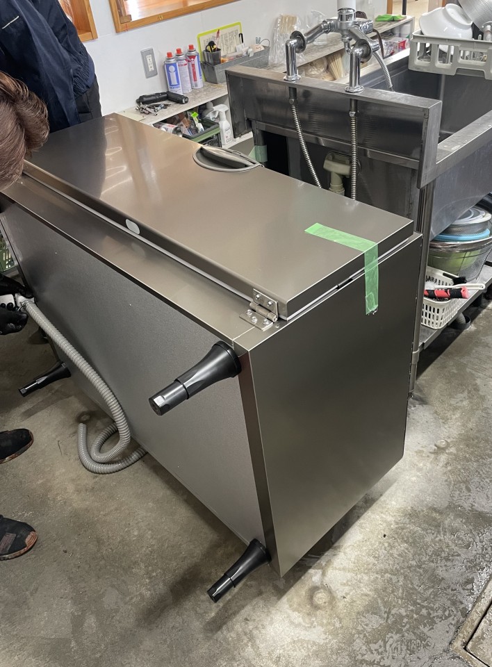 大型製氷機入れ替え工事の写真