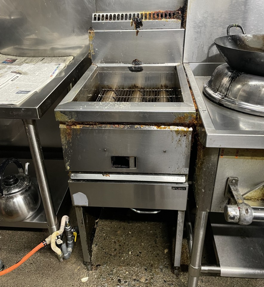 ガスフライヤー更新の写真